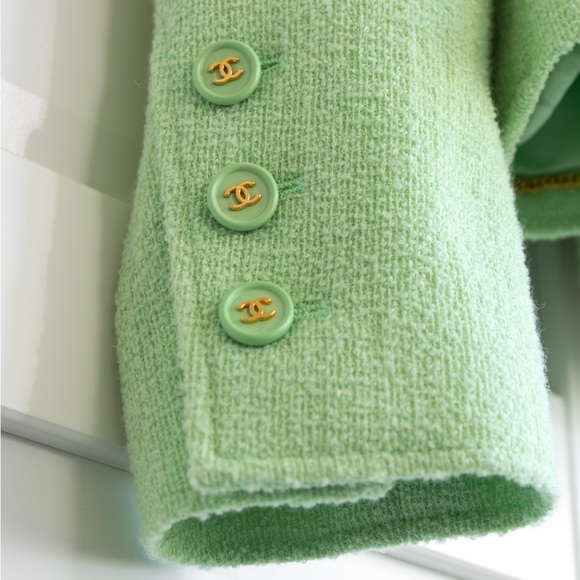 Iconic Chanel Vintage Princess Diana S/S 1997 Green Tweed CC 97P Jacket - Picture 9 of 15